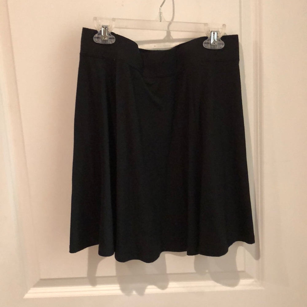 Black skater skirt